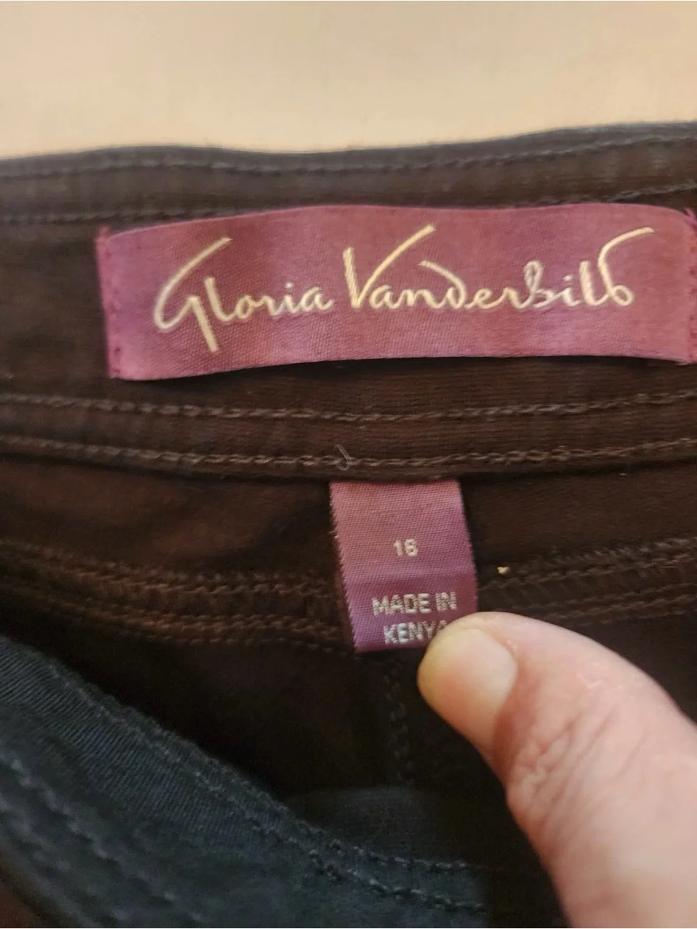 Gloria Vanderbilt stretch black dress pants size 16